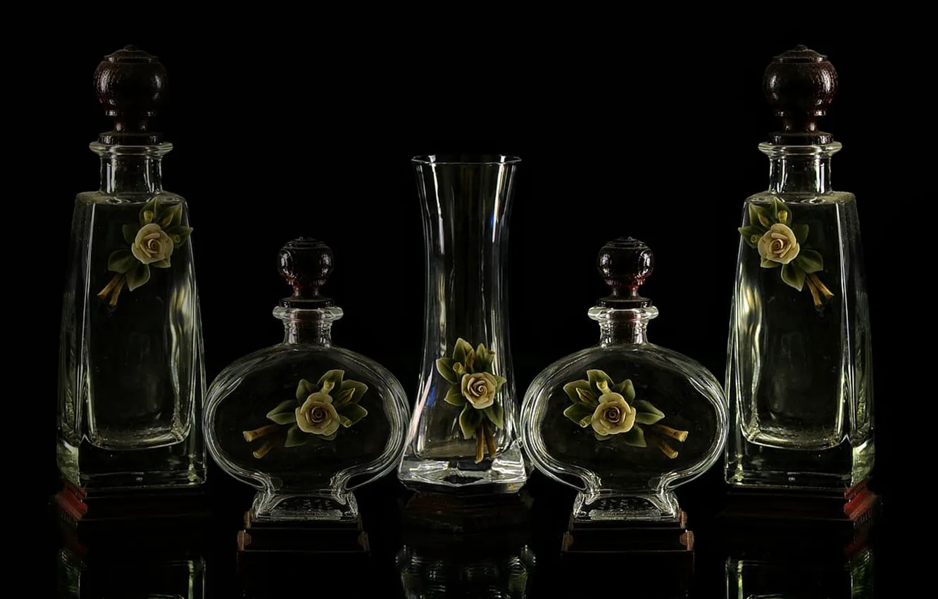 Photo wallpaper glass, bottles, Decoration, cristal.
