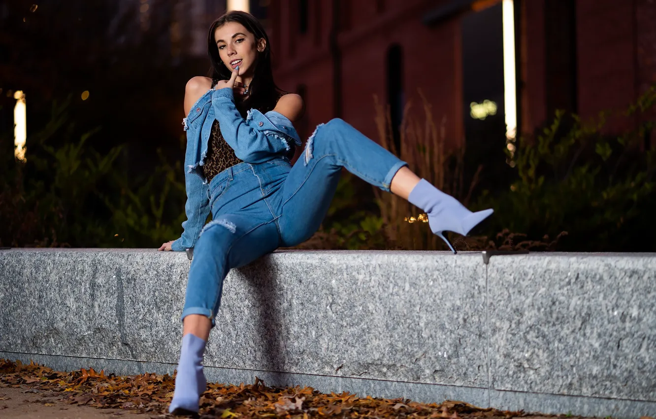 Photo wallpaper girl, pose, Taylor Freeze