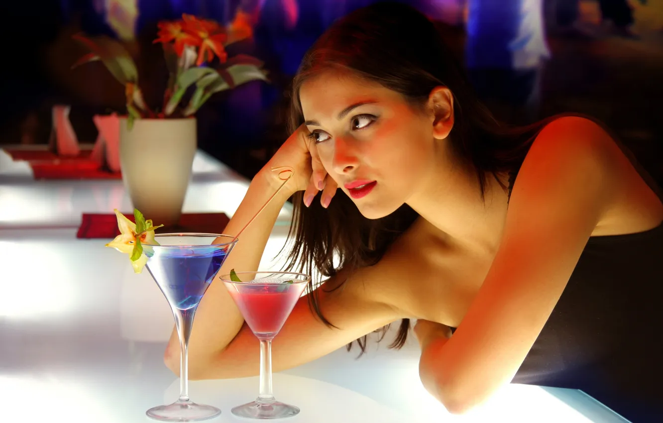 Photo wallpaper girl, one, cocktail, stand
