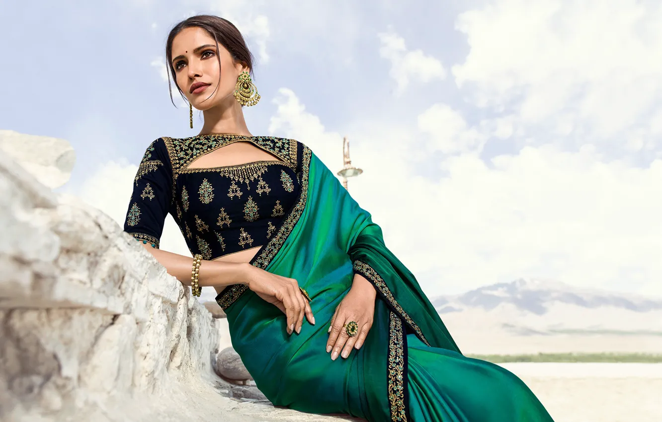 Photo wallpaper girl, fashion, eyes, smile, beautiful, figure, model, pretty