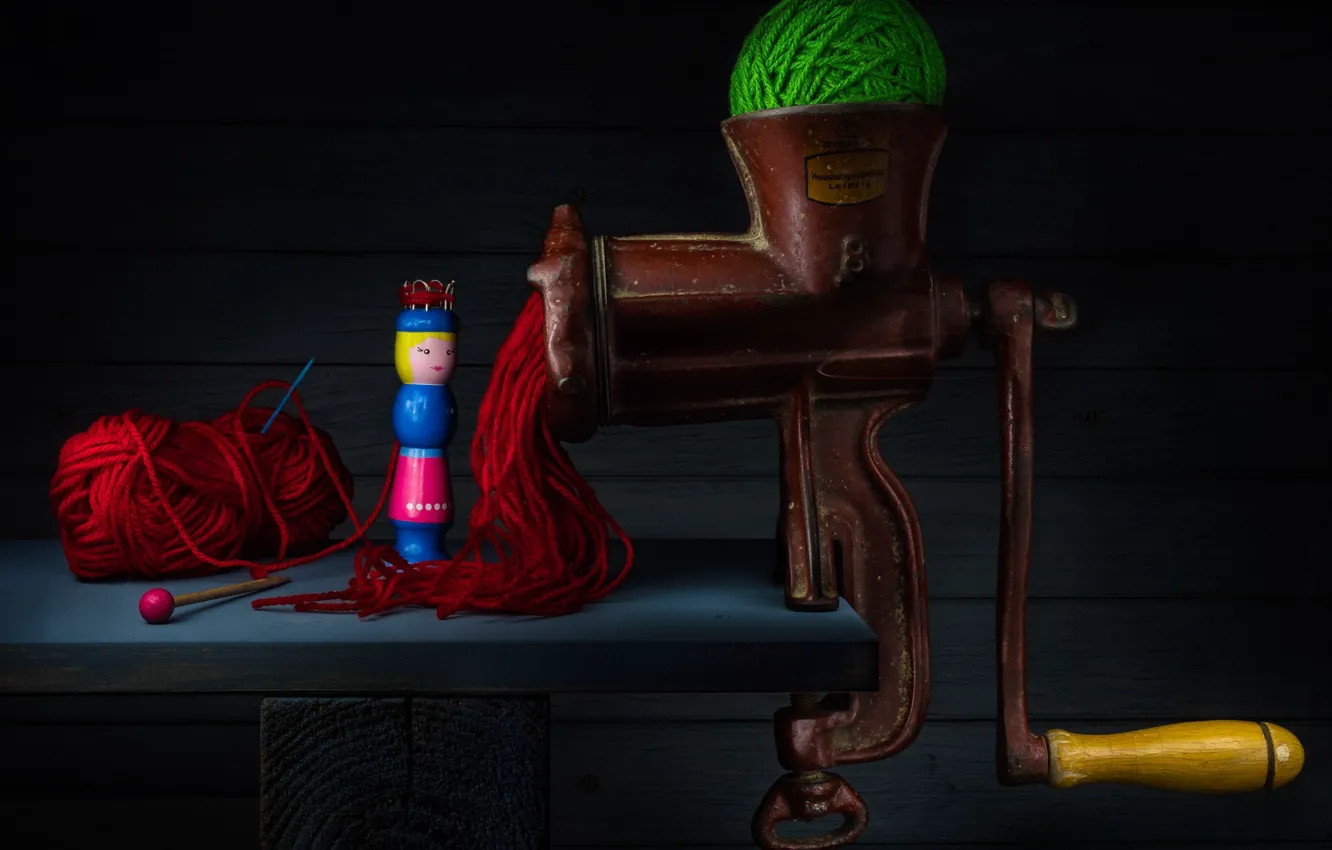 Photo wallpaper red, tangle, green, the dark background, table, still life, thread, doll