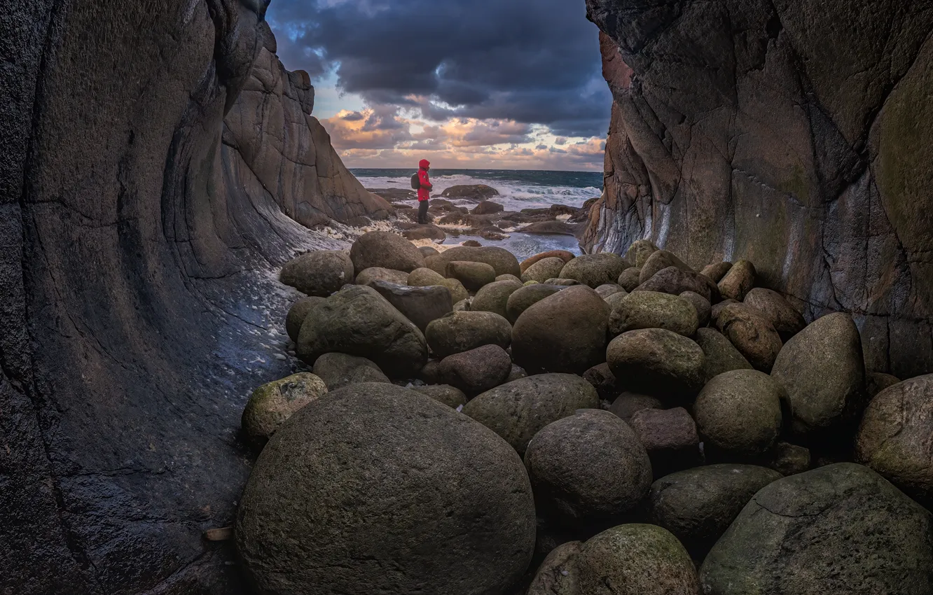 Photo wallpaper clouds, stones, A Lonely Figure, Mikhail Kharitonychev, Aluns