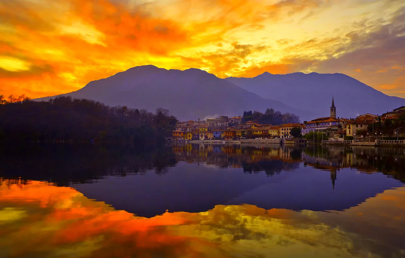 Photo wallpaper the sky, sunset, mountains, the city, lake, reflection