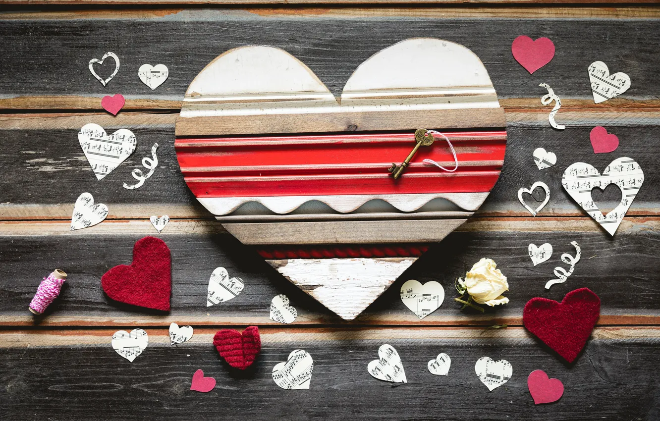 Photo wallpaper holiday, heart, key