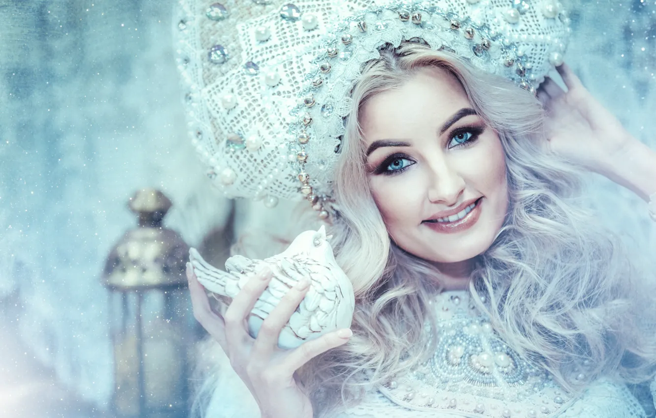 Photo wallpaper look, girl, face, smile, bird, kokoshnik, Anastasia Golubeva