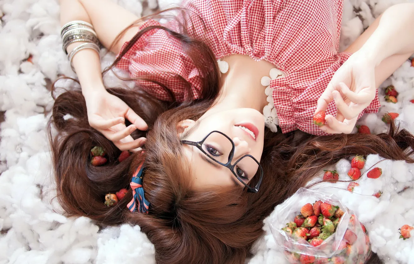Photo wallpaper girl, strawberry, Asian