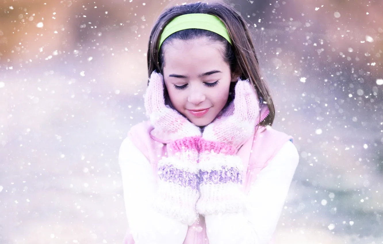 Photo wallpaper snowflakes, smile, strip, sweetheart, tenderness, girl, gloves