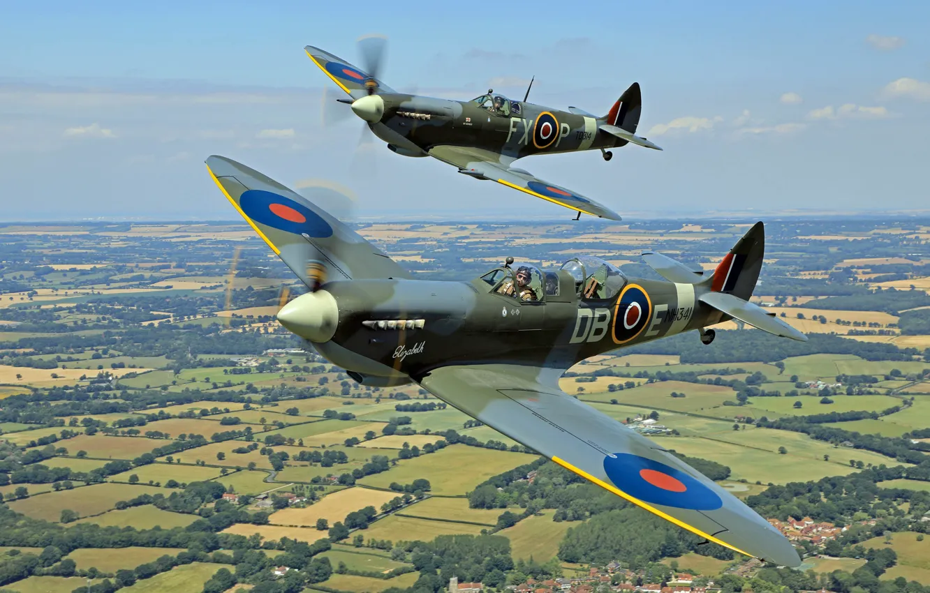 Photo wallpaper fighter, pair, Spitfire, Supermarine Spitfire, RAF, The second World war