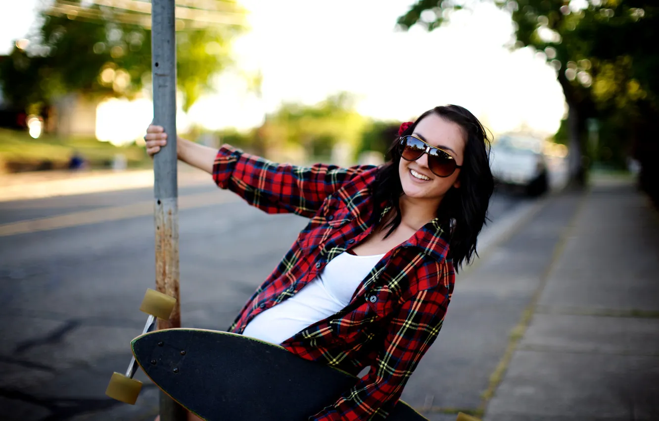 Photo wallpaper girl, smile, brunette, glasses, girl, shirt, smile, skateboard