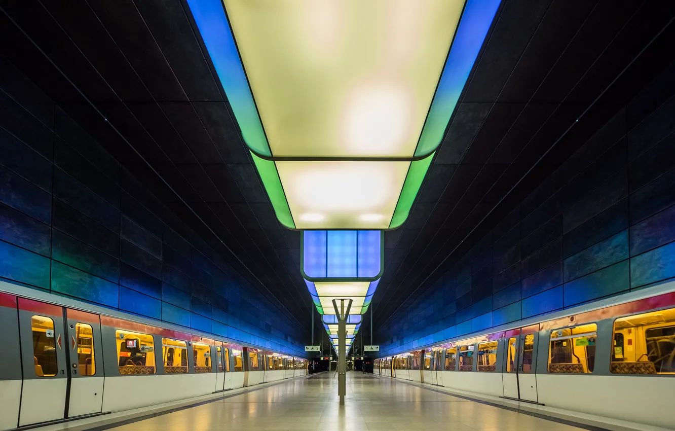 Photo wallpaper metro, train, station, Germany, the platform, lamp, Hamburg