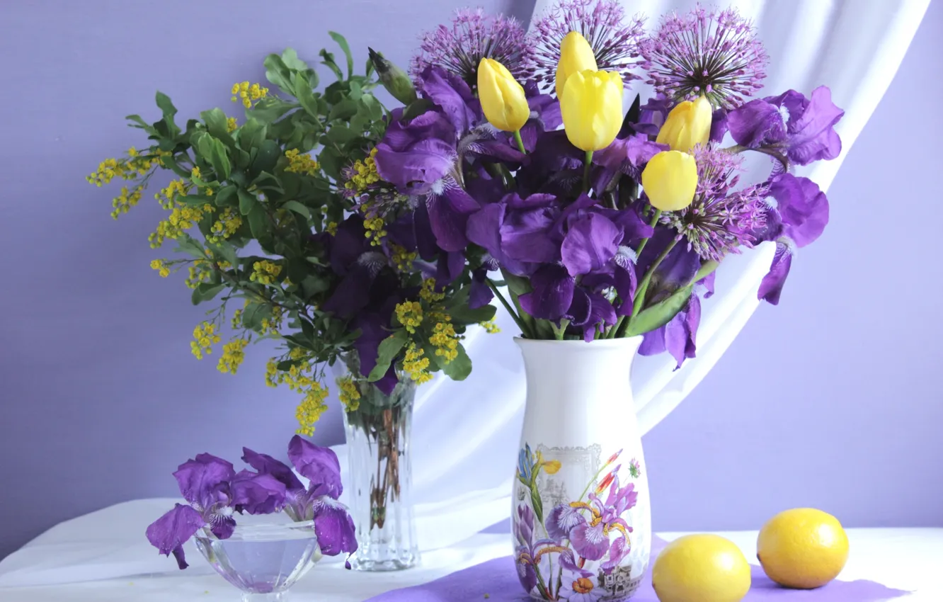 Photo wallpaper lemon, Tulip, bouquet, iris