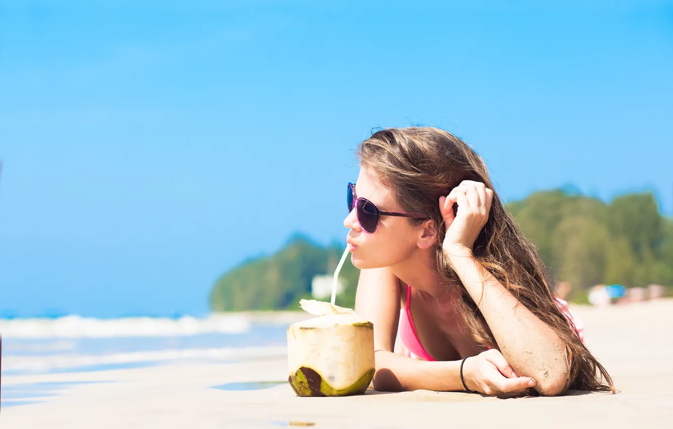 Photo wallpaper beach, girl, cocktail, brown hair, tube, sunglasses