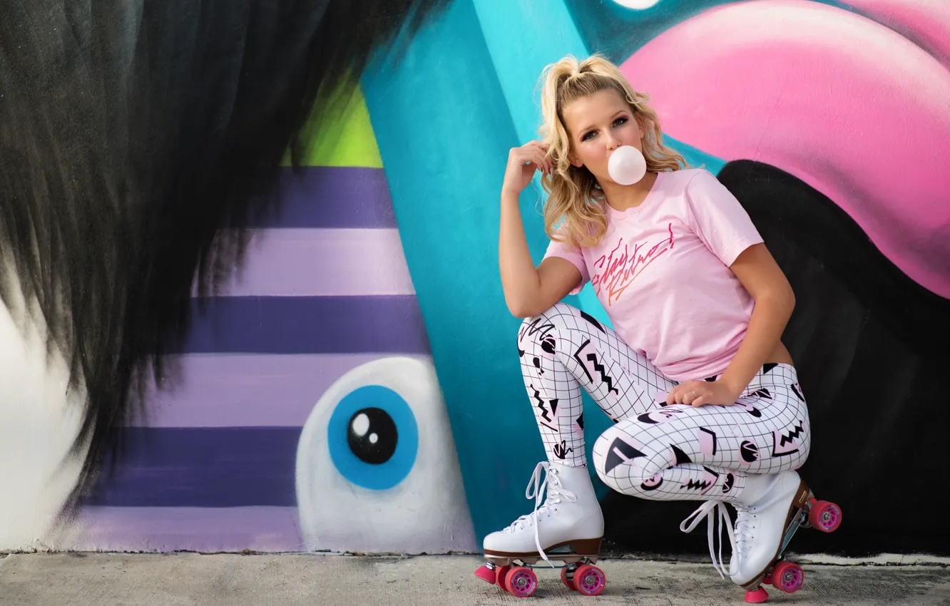 Photo wallpaper look, girl, style, background, graffiti, videos, cutie, chewing gum