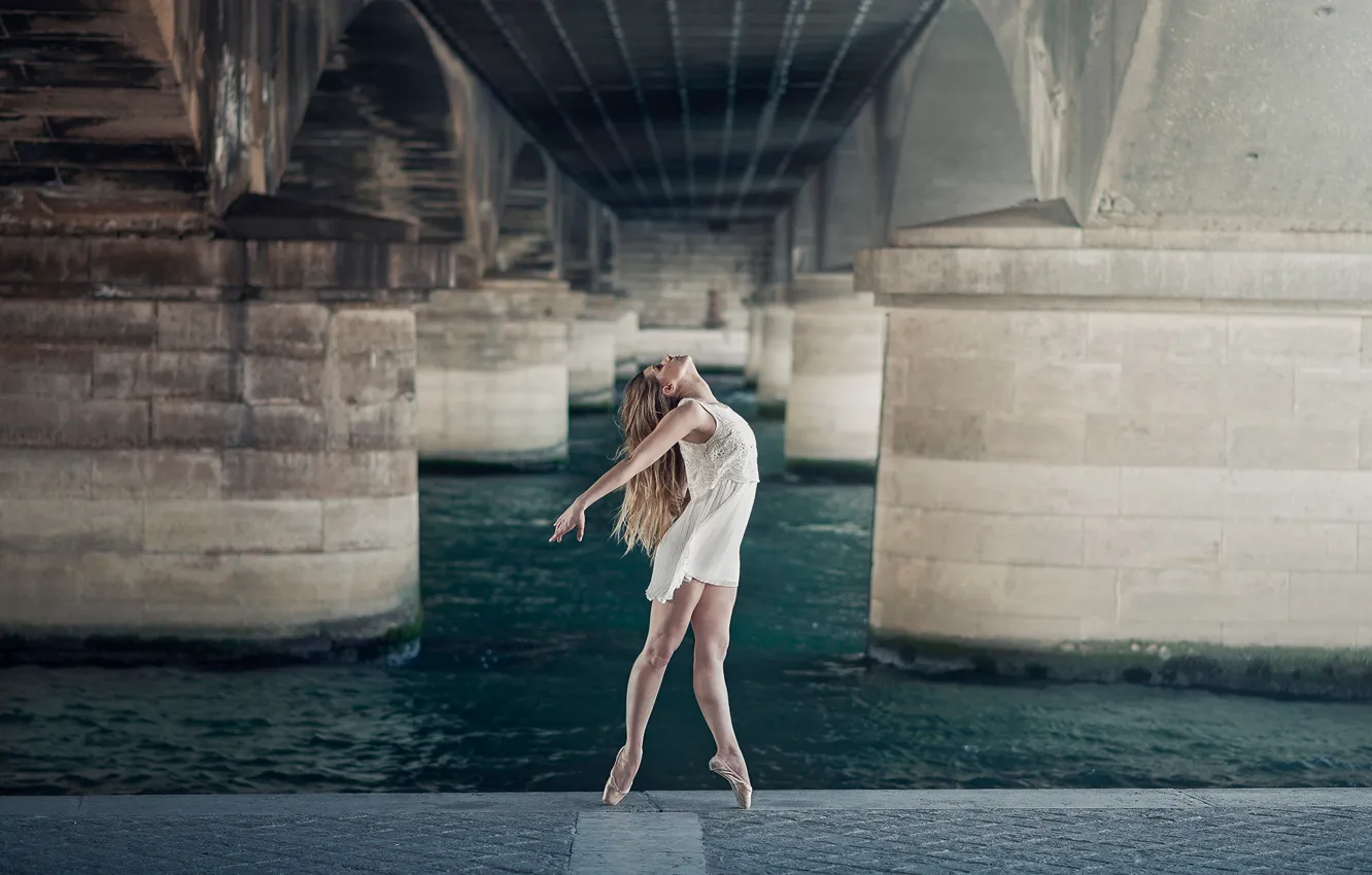 Photo wallpaper bridge, dance, dress, grace, ballerina, Pointe shoes