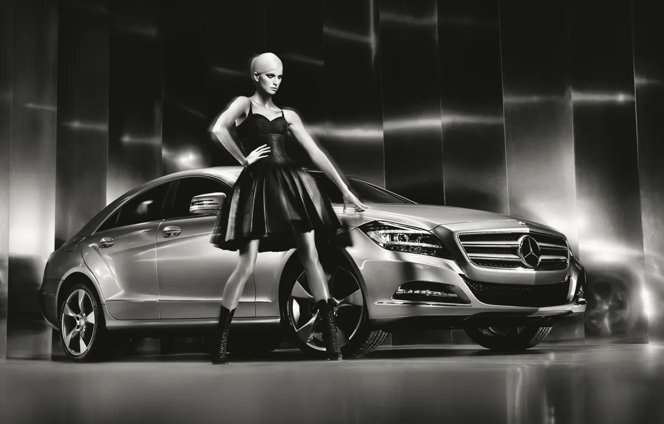 Photo wallpaper girl, Mercedes-Benz, CLS, black and white, tsls, Mercedes-Benz, slightly blurry