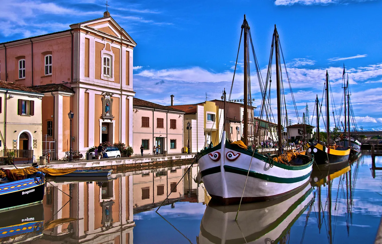 Photo wallpaper the city, ship, home, Italy, channel, promenade, Emilia-Romagna, Cesenatico