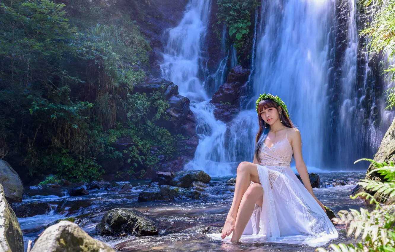 Photo wallpaper look, nature, pose, waterfall, Asian, nature, beautiful girl, waterfall