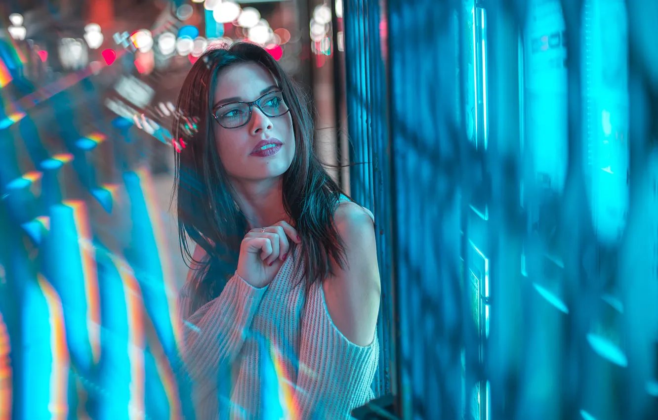 Photo wallpaper pose, model, portrait, makeup, brunette, glasses, hairstyle, is