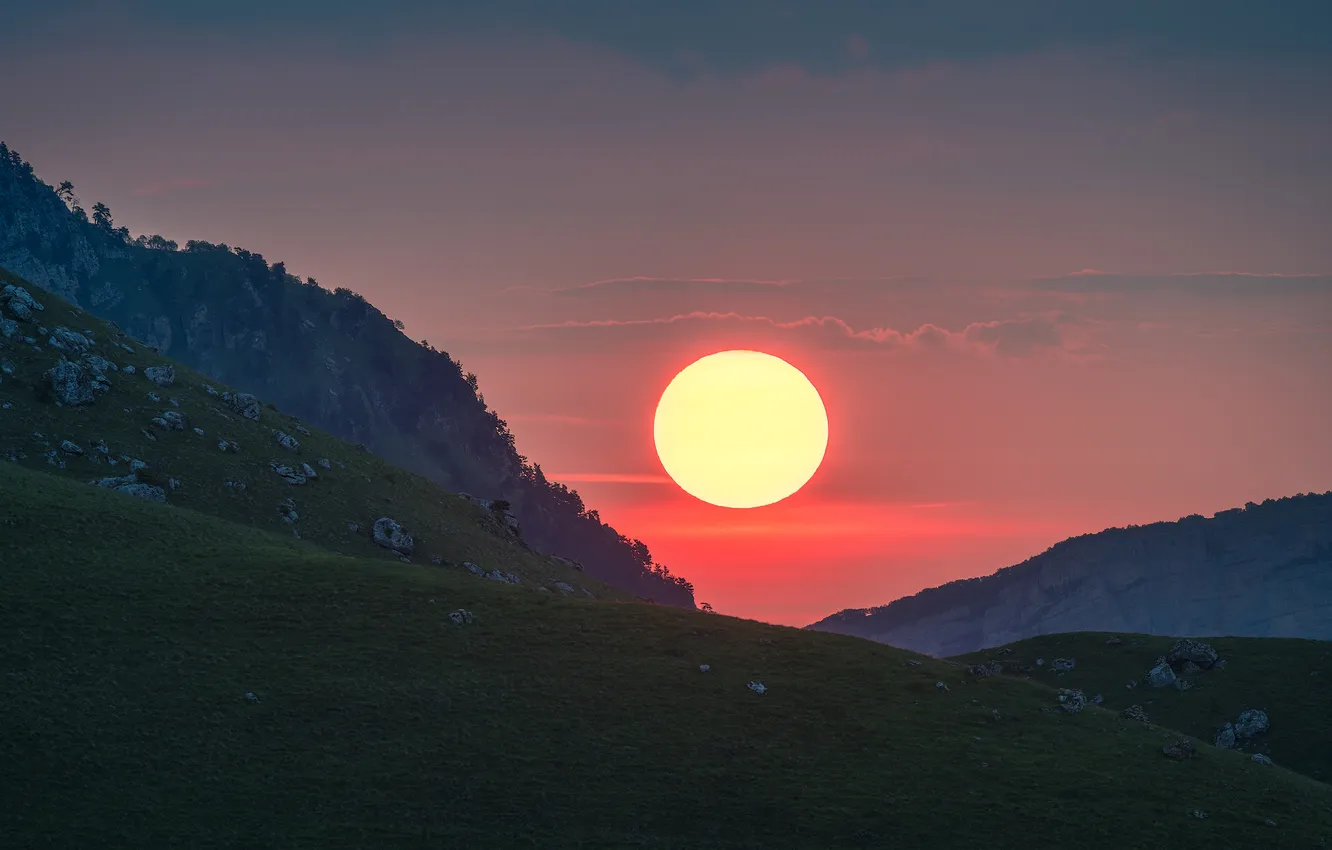 Photo wallpaper the sky, the sun, mountains, beauty, Vitaly Levykin, the solar disk, The quiet dawn