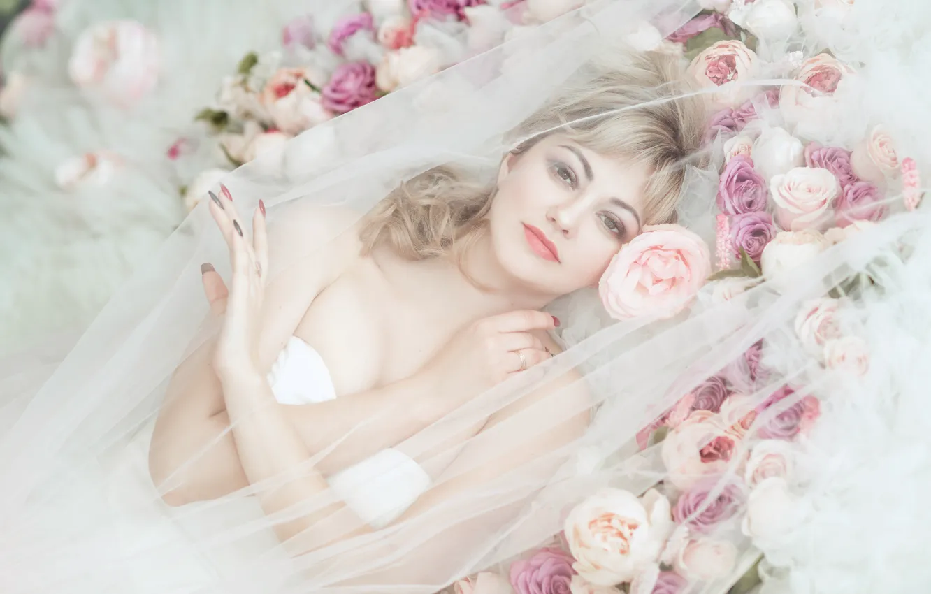 Photo wallpaper look, girl, flowers, face, pose, woman, portrait, bouquet