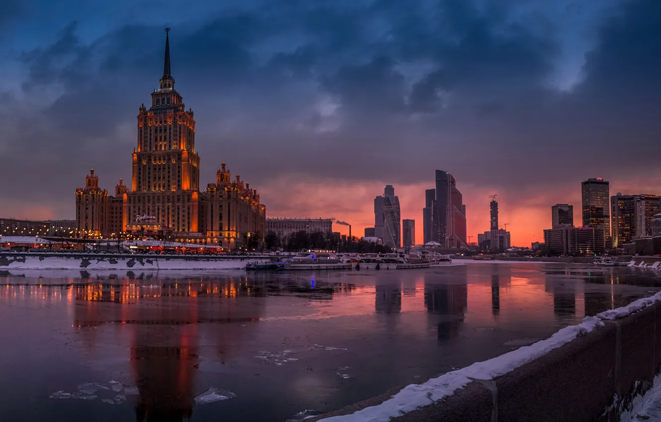 Photo wallpaper winter, the sky, clouds, snow, sunset, river, building, home