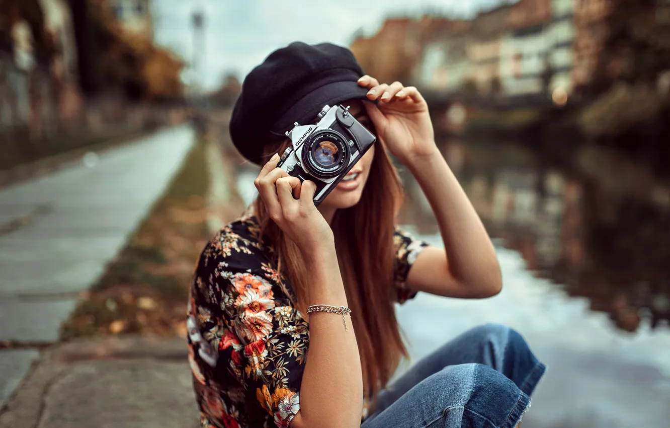 Photo wallpaper summer, water, girl, the city, pose, river, photography, street