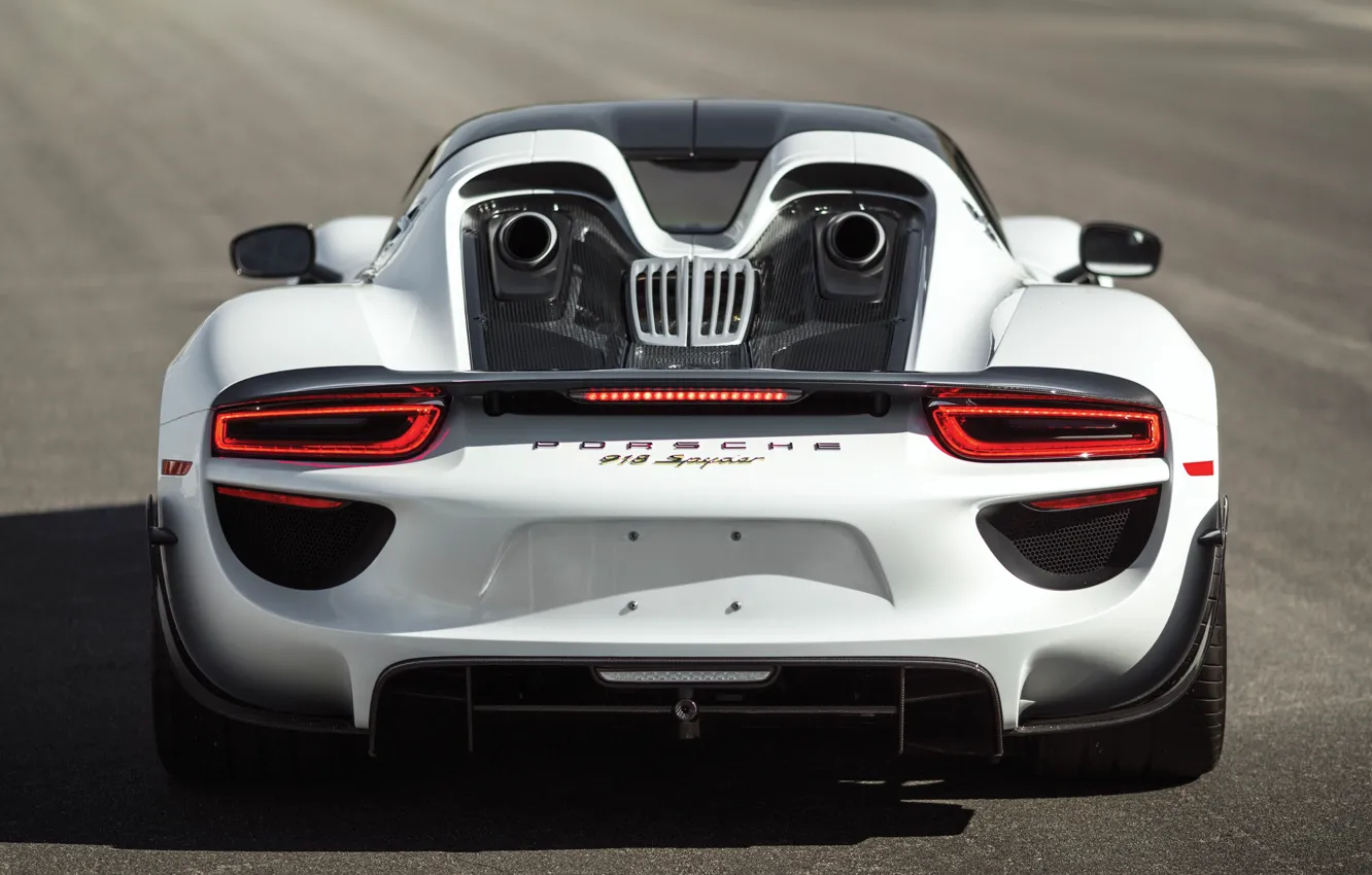 Photo wallpaper Porsche, 918, rear, Porsche 918 Spyder Weissach Package