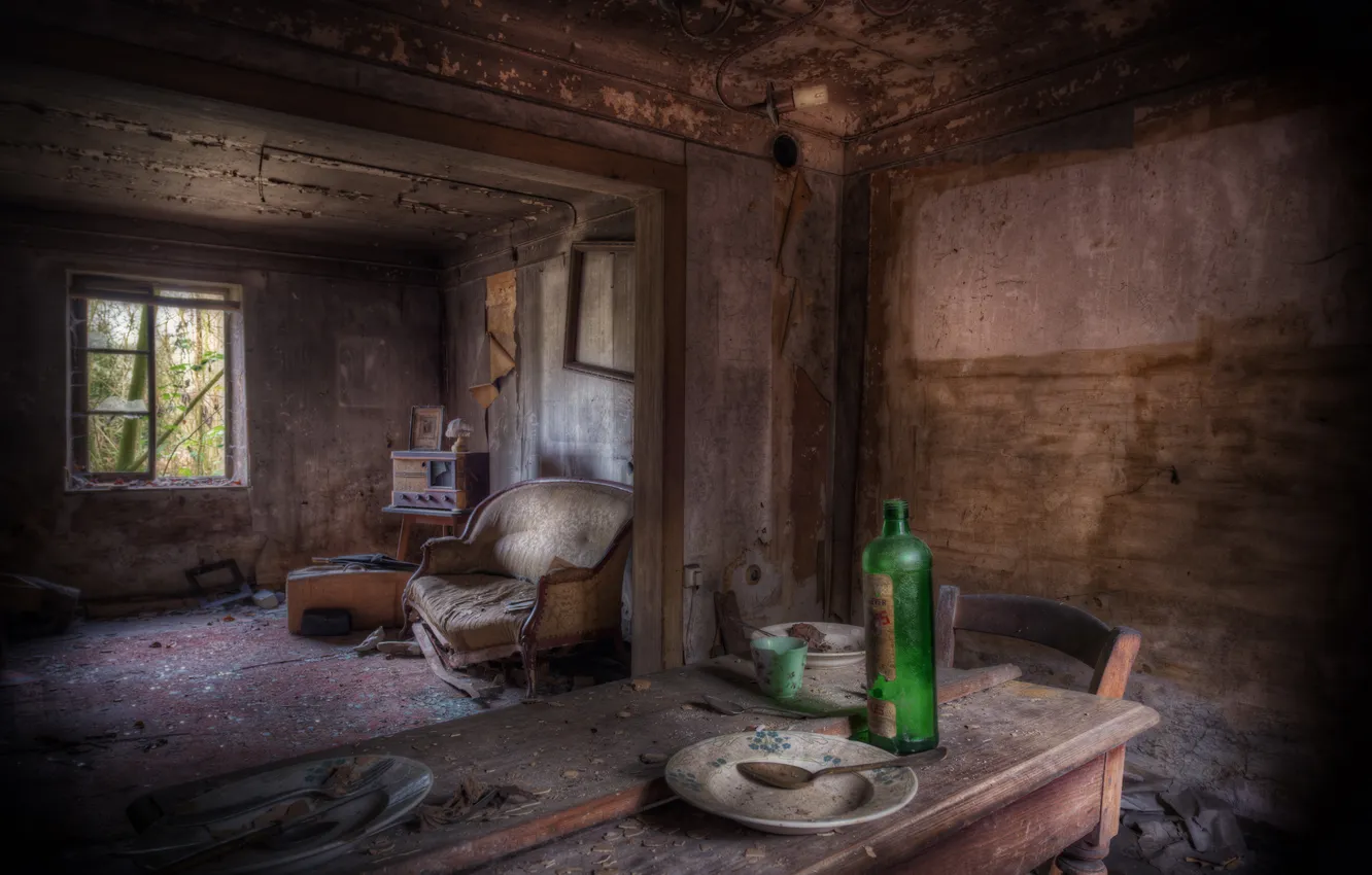 Photo wallpaper table, room, bottle