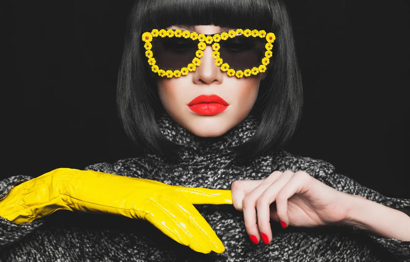 Photo wallpaper fashion, model, brunette, yellow eyeglasses, Yellow glove