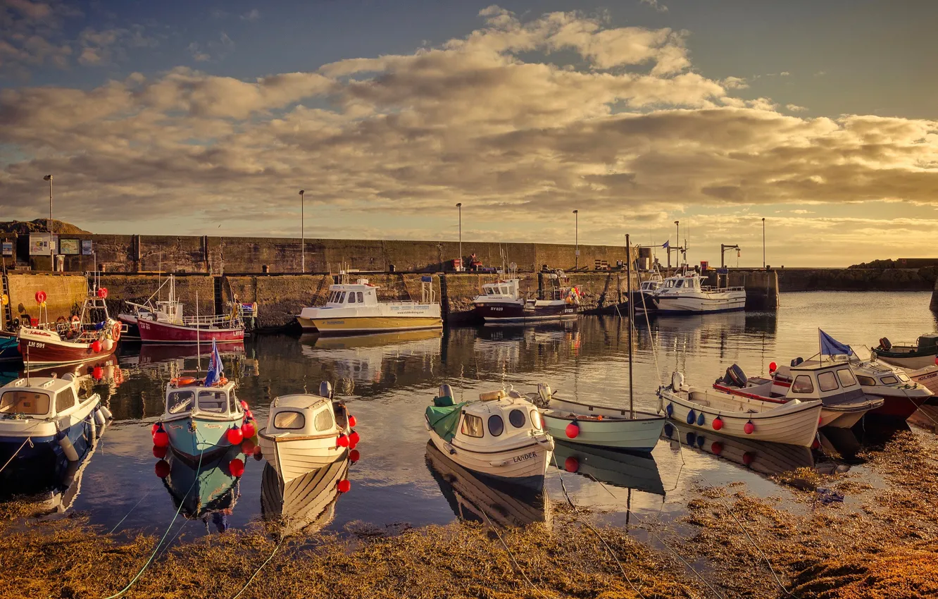Photo wallpaper England, boats, harbour