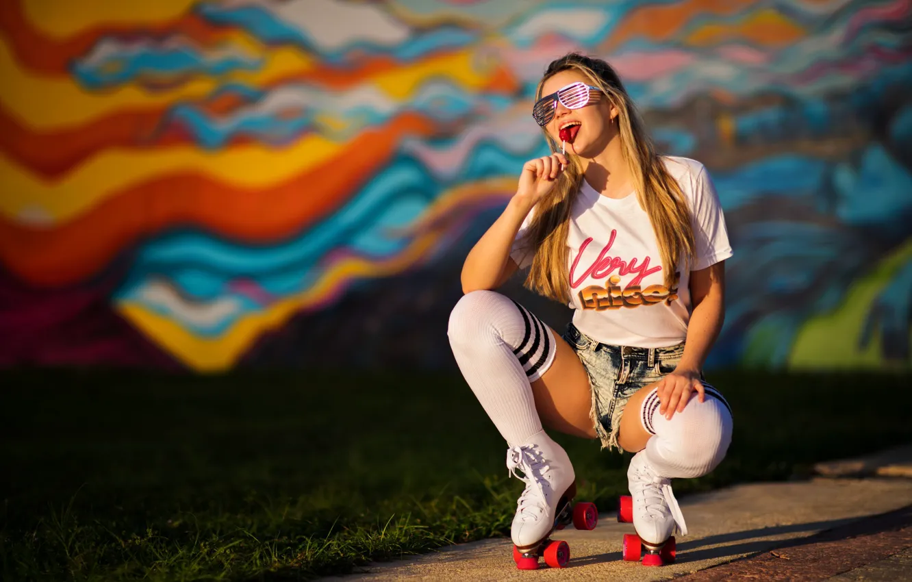 Photo wallpaper summer, girl, face, style, videos, glasses, candy, sweets