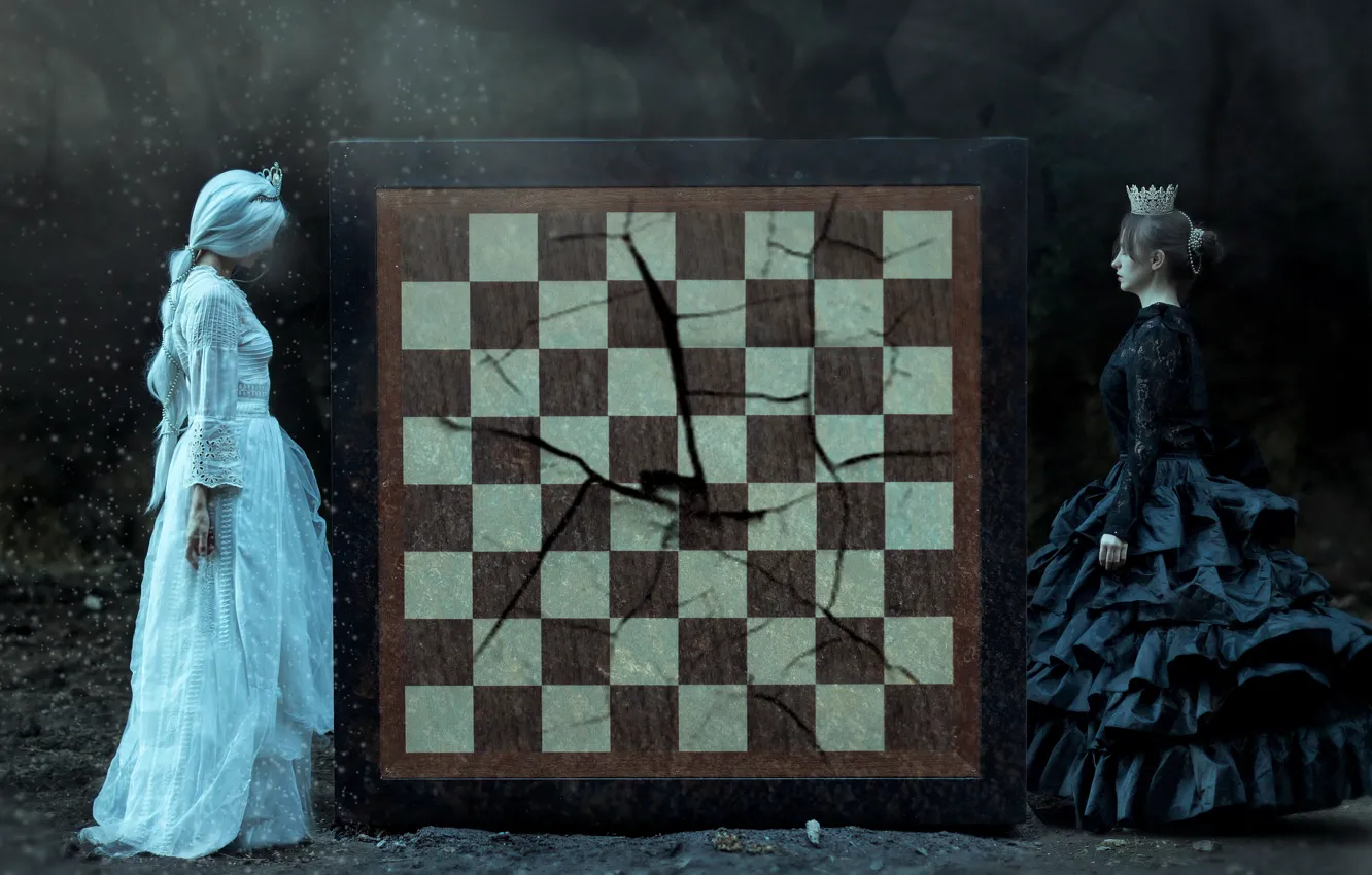 Photo wallpaper chess, Board, Queen