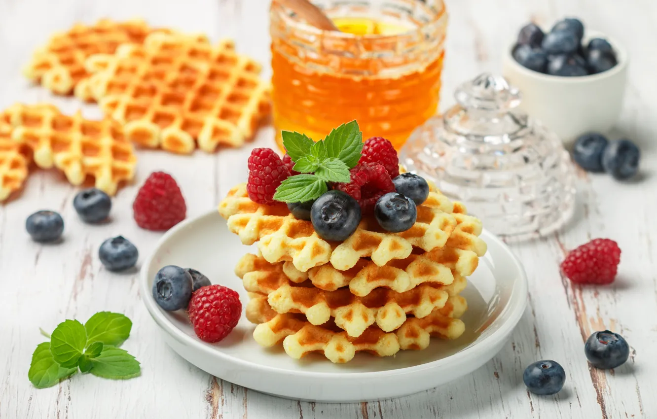 Photo wallpaper berries, honey, waffles