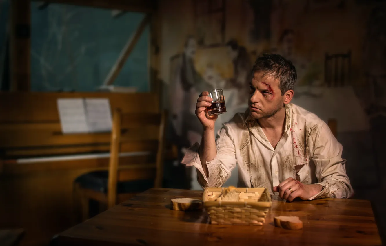 Photo wallpaper glass, man, bread