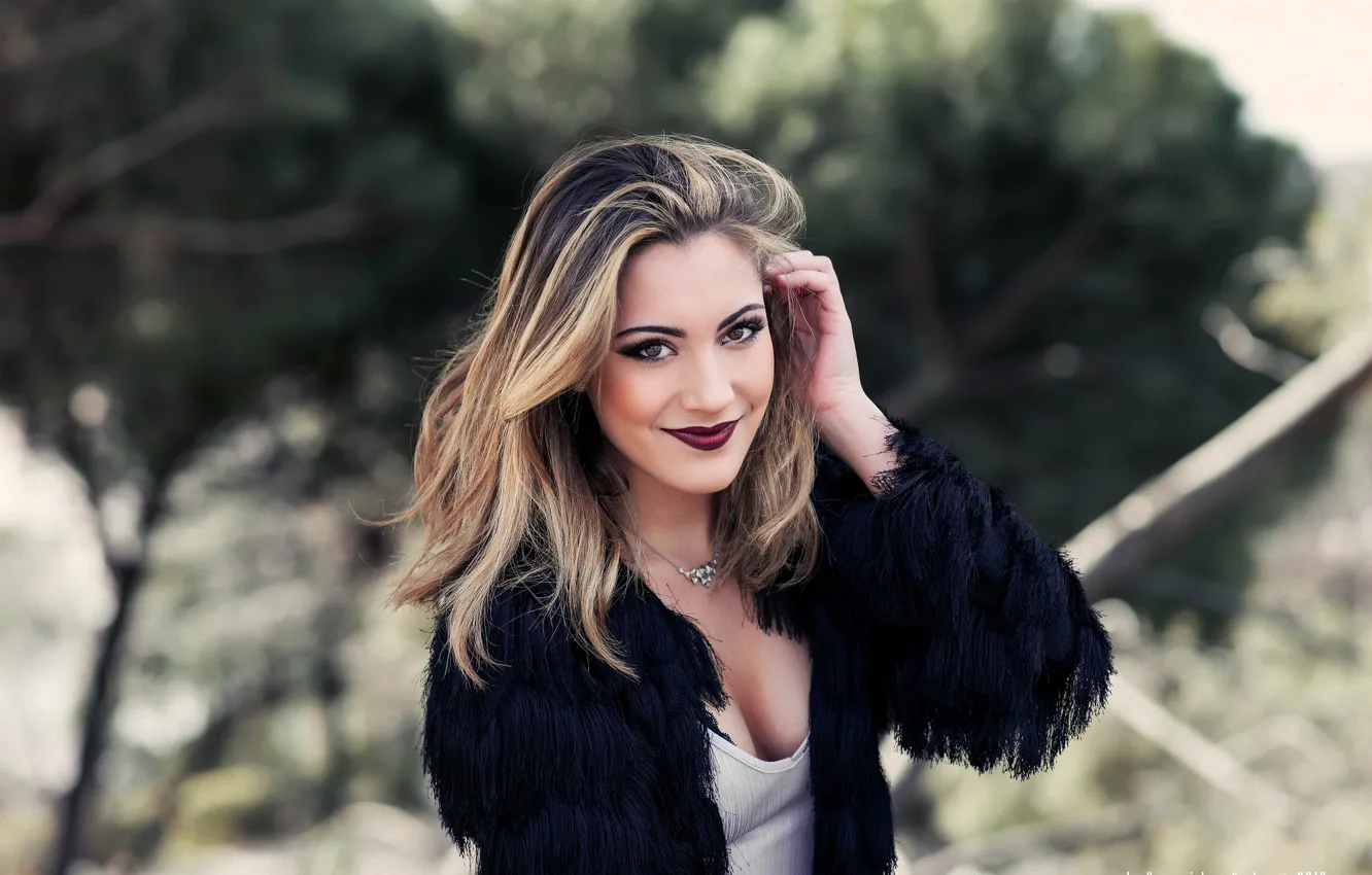 Photo wallpaper look, pose, smile, model, portrait, makeup, hairstyle, blonde