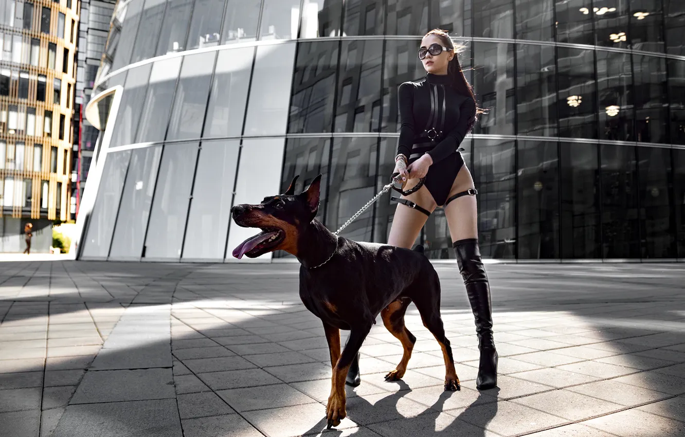 Photo wallpaper girl, pose, dog, boots, figure, glasses, Doberman, Yuri Semyonov
