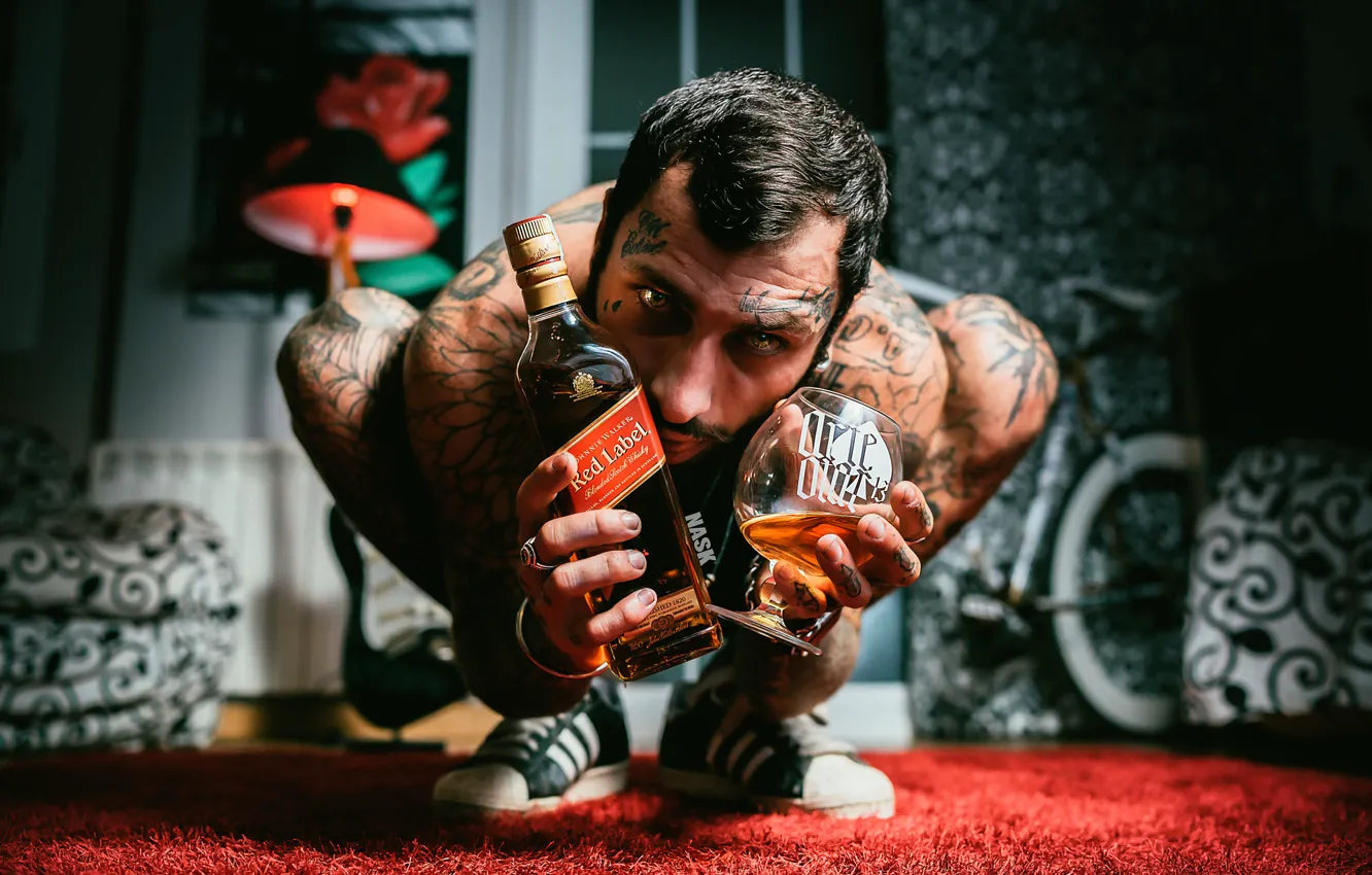 Photo wallpaper bottle, tattoo, guy, whiskey, Nask Photo