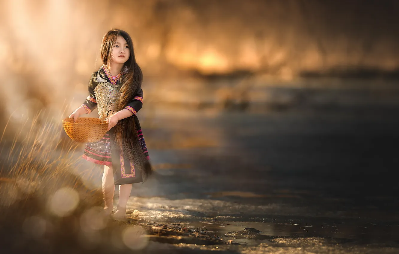 Photo wallpaper light, river, girl