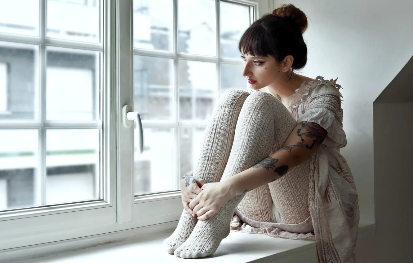 Photo wallpaper girl, window, Beverly