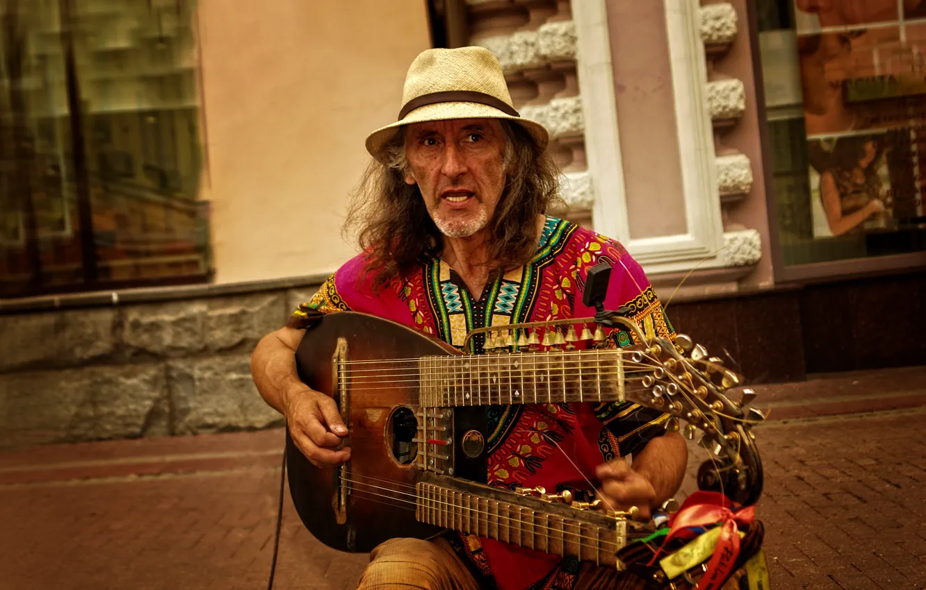 Photo wallpaper guitar, hat, Moscow, musician, emotions, Kide fotoart, Sergei Sadov, Arbat