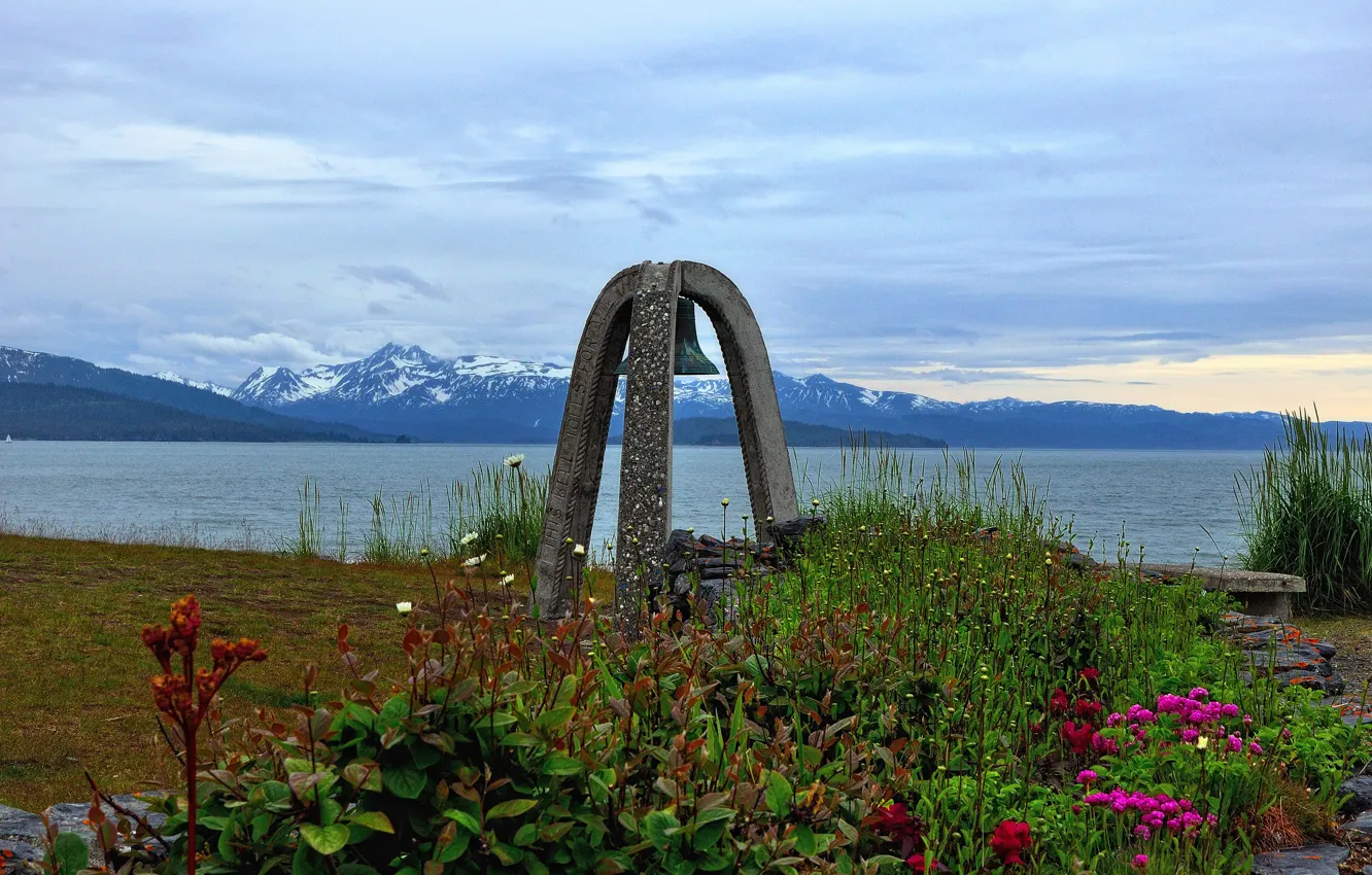 Photo wallpaper the sky, flowers, mountains, Alaska, monument, USA