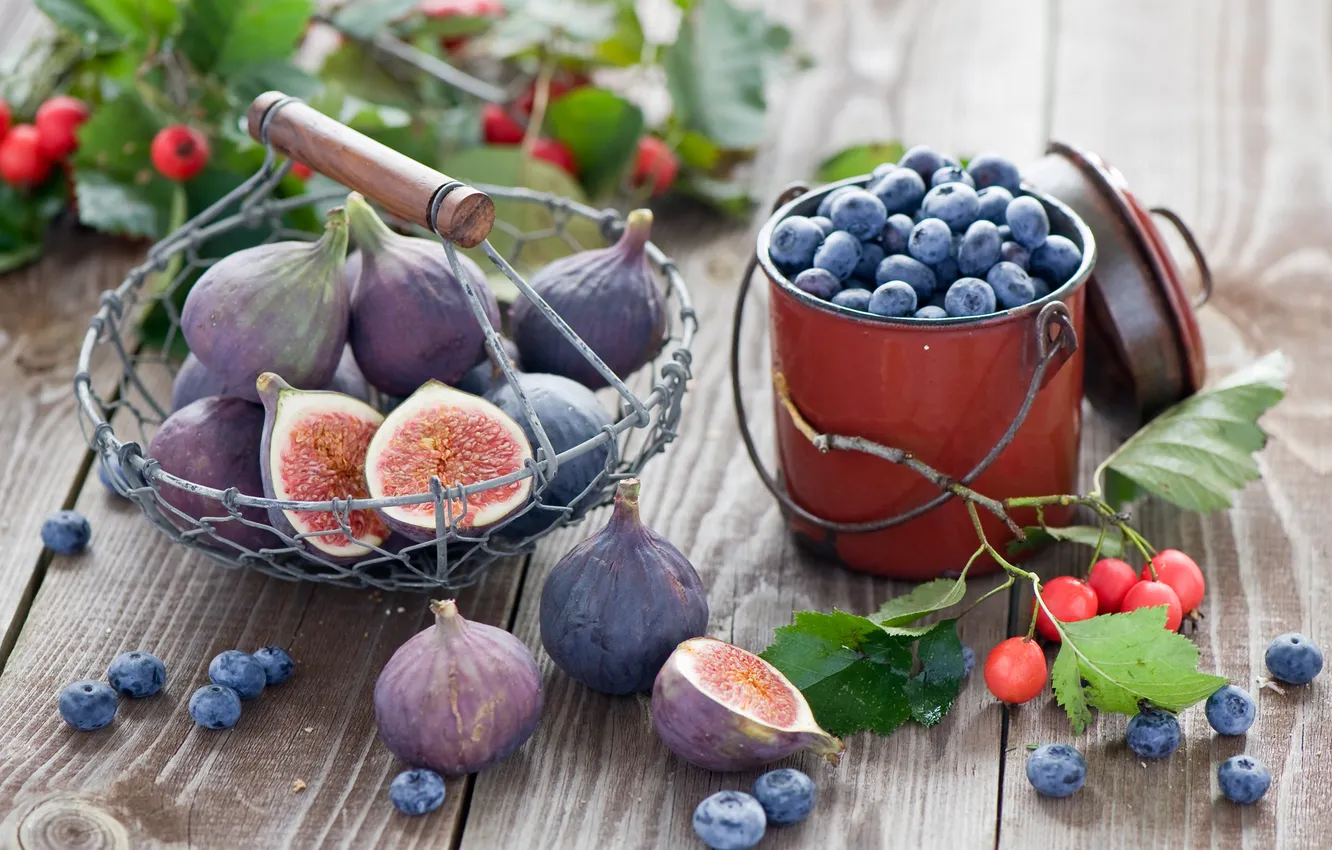 Photo wallpaper berries, blueberries, figs, figs
