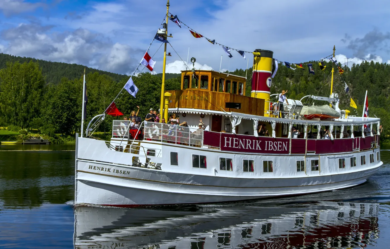 Photo wallpaper the sky, retro, steamer, a pleasure