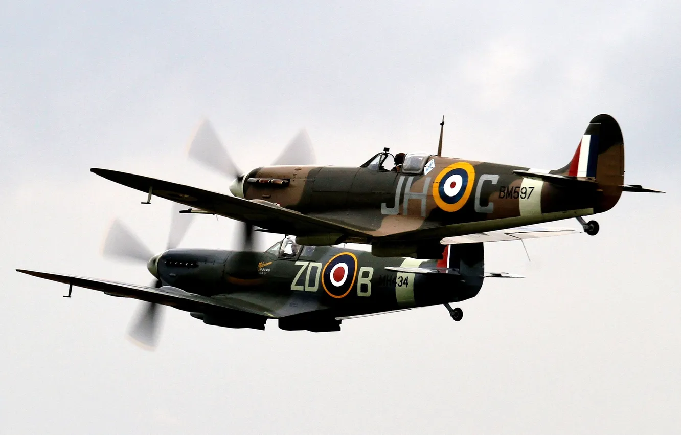 Photo wallpaper the sky, fighters, British, .WW2, Spitfire LF.Vb и LF.IXb