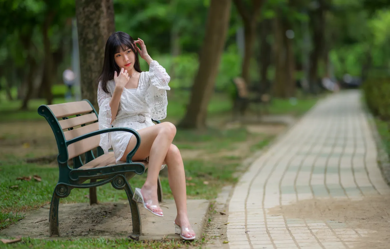 Photo wallpaper trees, bench, pose, Park, model, portrait, makeup, figure