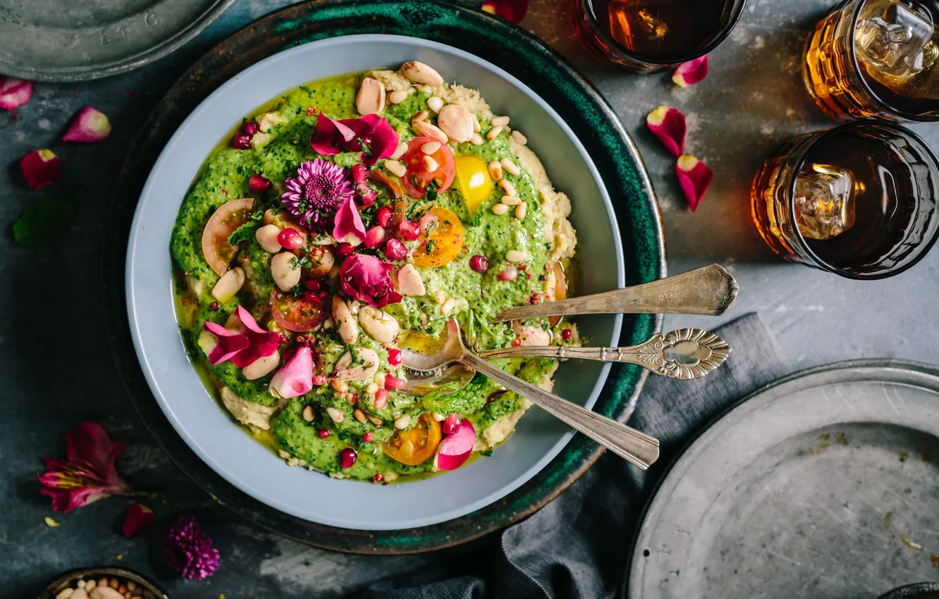 Photo wallpaper flowers, food, petals, plate, alcohol, spoon, fabric, drink