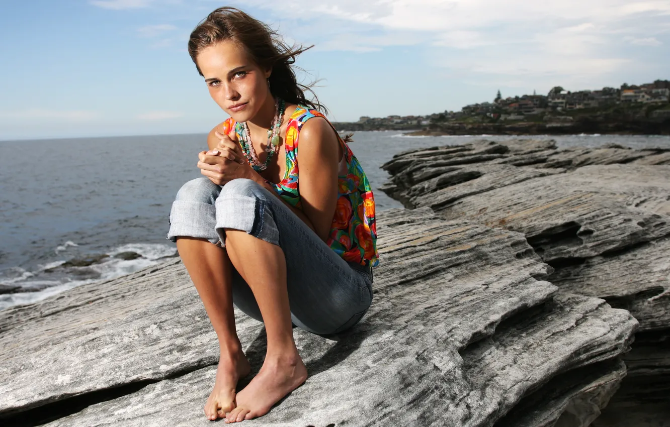 Photo wallpaper sea, the sky, look, girl, stones, jeans, actress, barefoot