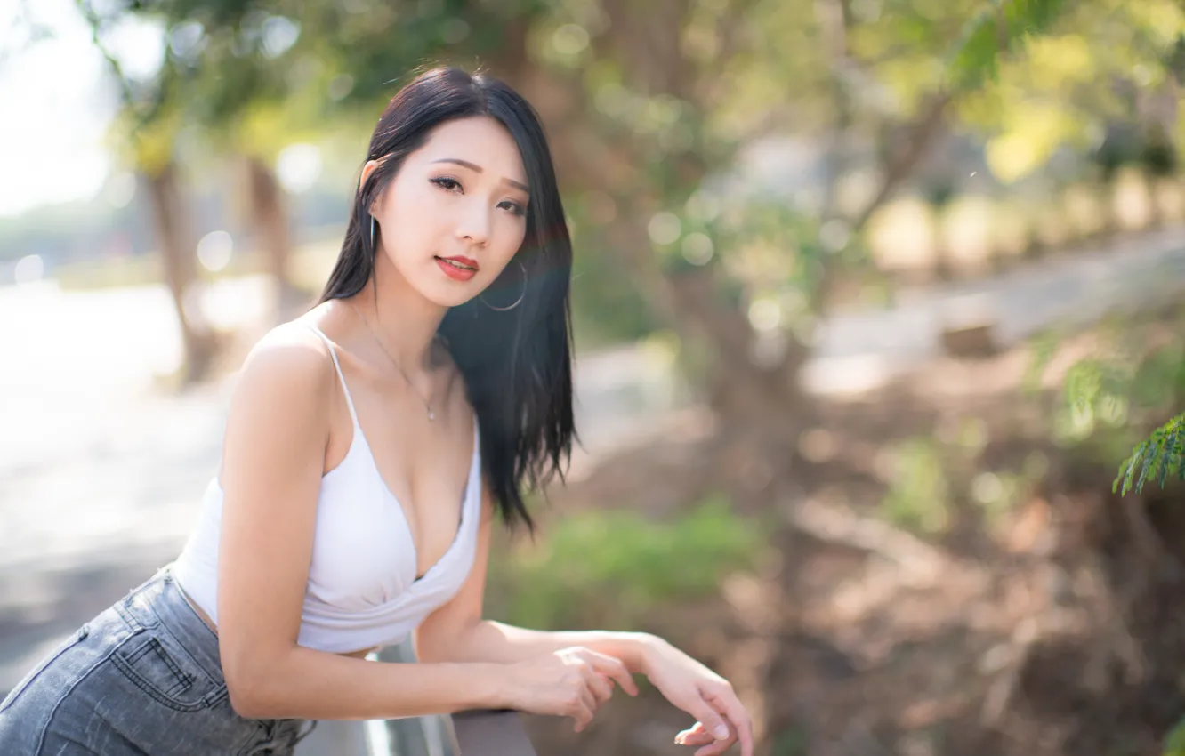 Photo wallpaper look, the sun, pose, Park, model, skirt, portrait, makeup