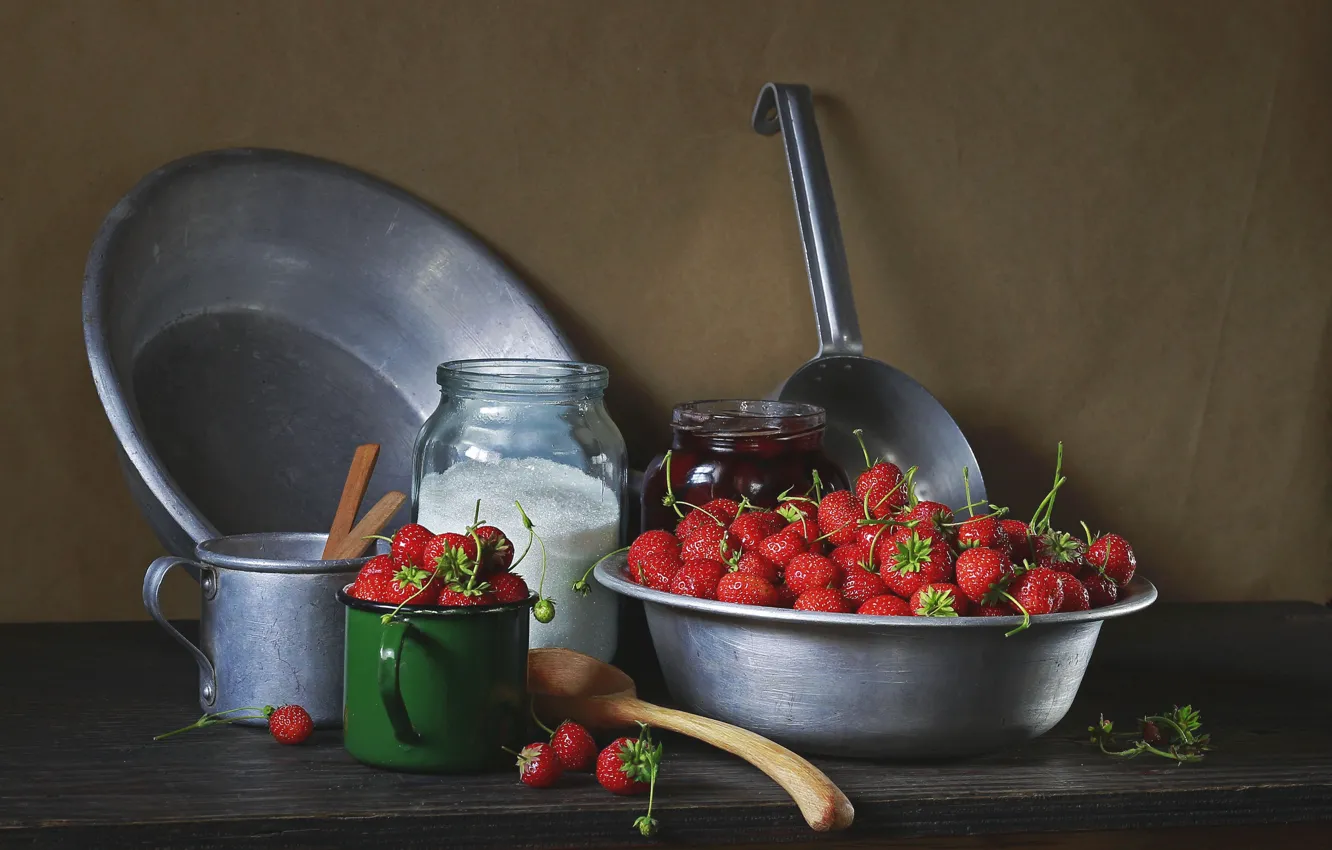 Photo wallpaper berries, table, strawberry, spoon, mug, Bank, sugar, still life