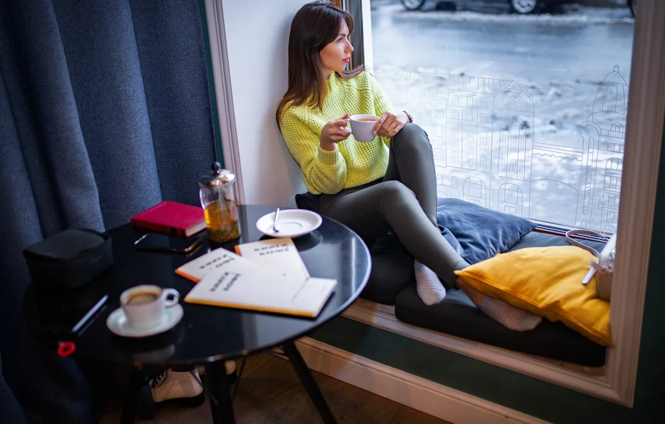 Photo wallpaper car, model, women, window, brunette, coffee, table, black car